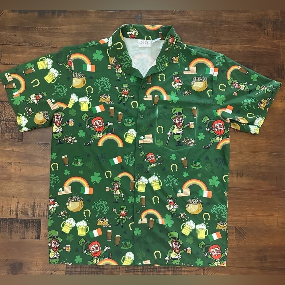 Funny Guy Creation Button Up Shirt Leprechauns Rainbows Beers Size‎ L